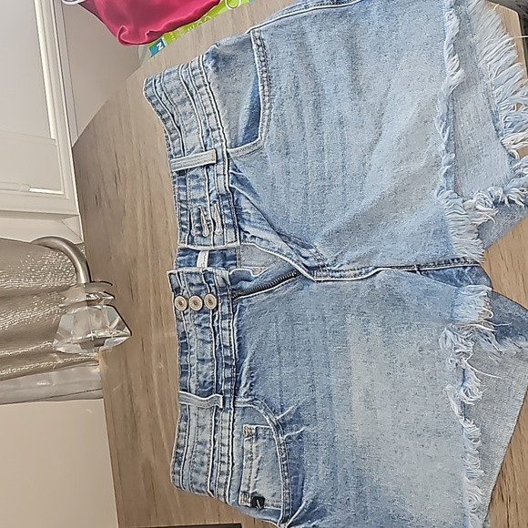 Jean Shorts - Picture 1 of 4